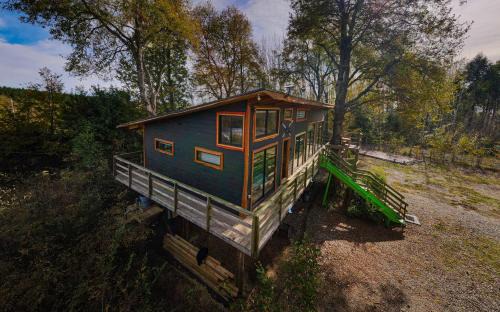 Pinto Ski Chalet | Sendero del Zorro: 10/10 Rated with Family-Friendly Comfort