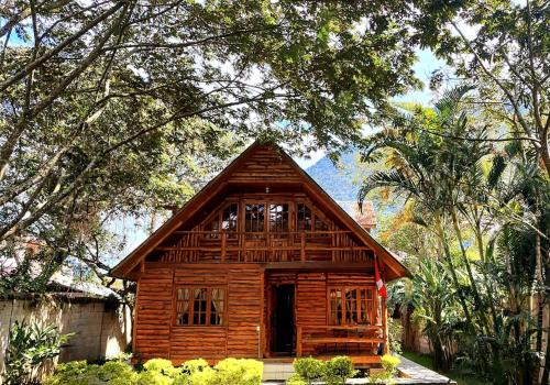 Oxapampa Cabin | Family-Friendly Cabañas Típicas ARIAS - Guest Rated 10/10