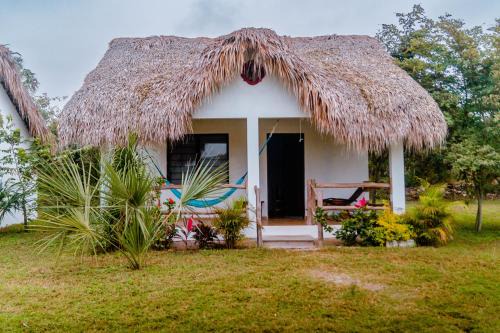 Tanchachin Other | Top-Rated Cabañas Thaju with Breakfast & Family-Friendly Amenities