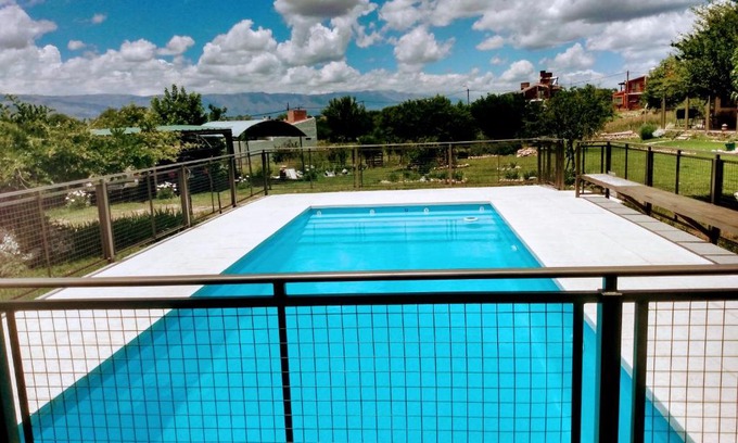 Villa Cura Brochero Cabin | Top-Rated Poolside Retreat at Cabañas Y Departamentos Bettylu