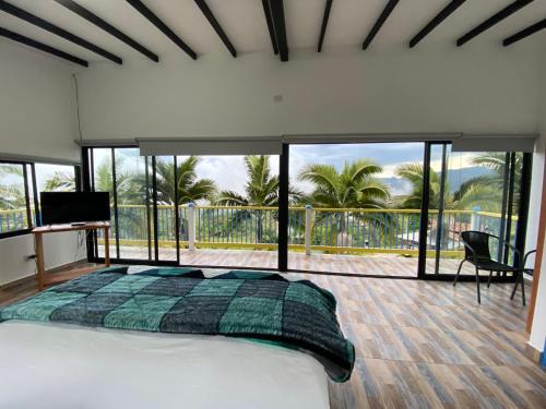 Jerico Cabin | Discover Cabañas y Flores: Family-Friendly Retreat Awaits