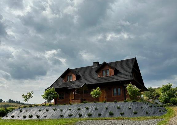 Srednia Wies Apartment | Discover Cabanówka: Guest Rated 9.6 & Family Friendly