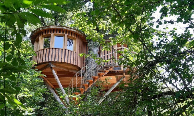 Accous Cabin | Experience Caban'Aspe: Family-Friendly with Breakfast Included