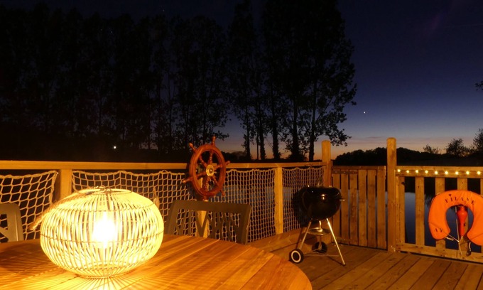 Saint-Germain-les-Vergnes Cabin | Discover Cabane sur Pilotis: Relaxing Retreat with Spa
