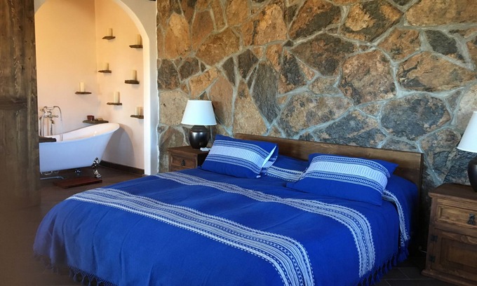 San Antonio de las Minas House | Guest Rated 10/10: Cabana #2 at Enkanto Vineyard Retreat