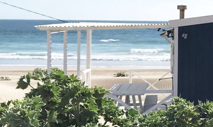 Costa de Caparica Cabin | Discover Cabana Azul: Beachfront Retreat by the Atlantic