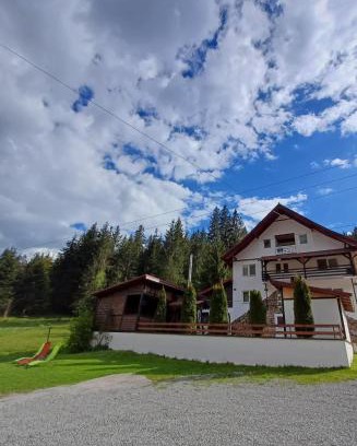 Plescuta House | Pet-Friendly Cabana Bianca with Oceanfront Views
