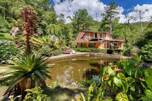 Moura Brasil Ski Chalet | Discover Cabana Boutique with Natural Pool & Pet-Friendly Stays