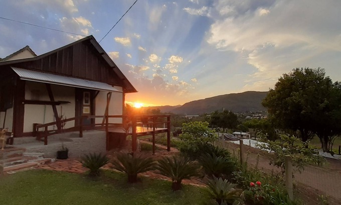 Picada Cafe Cabin | Relax at Cabana Casa Enxaimel with Ocean View & Spa