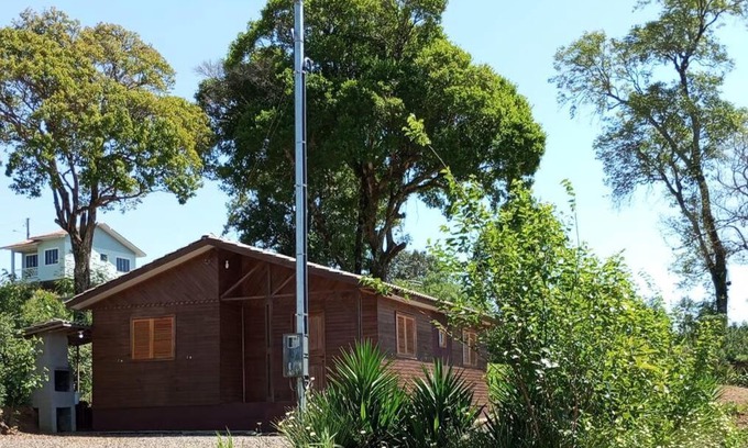 Machadinho House | Budget-Friendly Cabana for 12 with Pet and Child Amenities