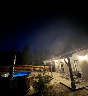 Sincraieni House | Family-Friendly Retreat at Cabana Home with 9.8/10 Rating