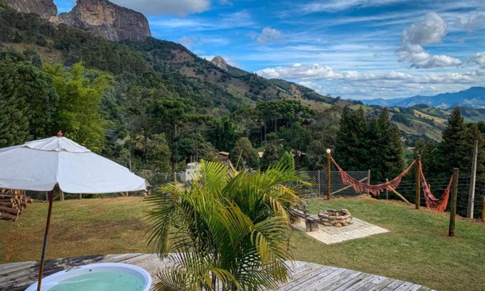 Sao Bento do Sapucai House | Pet-Friendly Comfort at Cabana Lobo Guará - 8.5/10 Rated