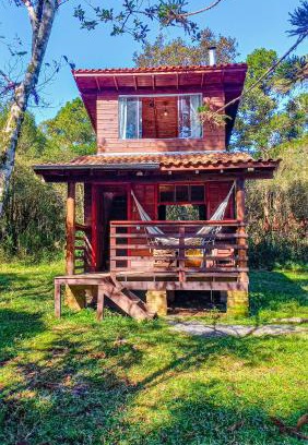 Cambara do Sul Cabin | Pet and Child Friendly Retreat at Cabana na Floresta