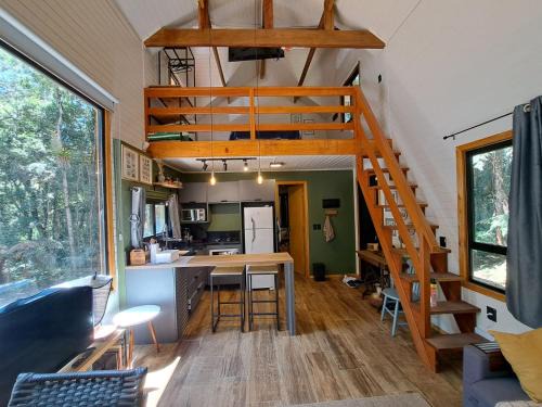 Sao Francisco de Paula House | Cozy Cabana in Vale das Fadas - Pet Friendly Retreat