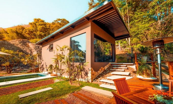 Correas Cabin | Discover Cabana Secreta: Oceanfront Bliss & Top-Rated Stay