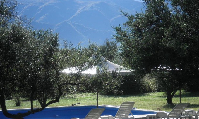 Santa Rosa de Calamuchita Cabin | Budget-Friendly Cabanas Vista Hermosa with Pool & Kitchen