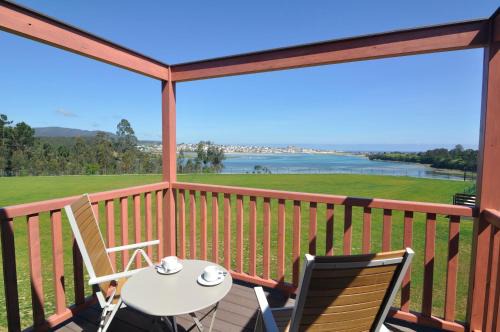 Barreiros House | Oceanfront Cabanas Da Barcela - 4-Star Retreat with Views