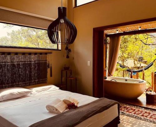 Casa Branca Villa | Unforgettable Stay at Cabanas da Mata with Hot Tub Access