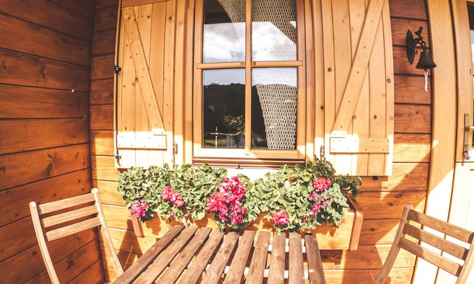 Lires Cabin | Oceanfront Cabanas da Ría: Family-Friendly Retreat
