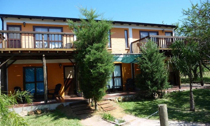 Colon Department Cabin | Pet-Friendly Cabanas El Paramo with Ocean Views & Pool