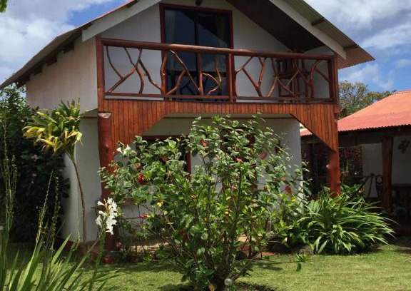 Hanga Roa Cabin | Family-Friendly Retreat at Cabanas Hinariru Nui - Rated 9.1