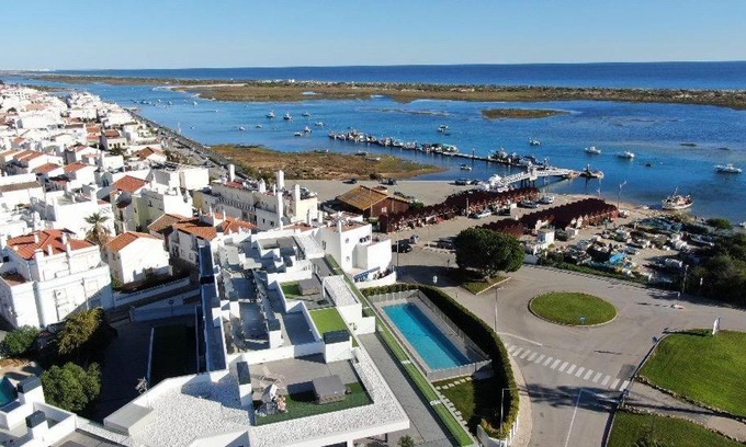 Cabanas Apartment | Ocean View Retreat with Pool & High Guest Ratings 9.5/10