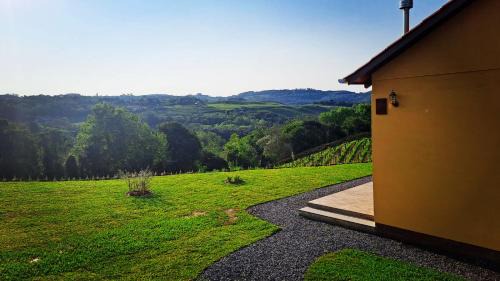 Bento Goncalves Villa | Pet-Friendly Cabanas Vinsanto: Guest Rated 9.8/10