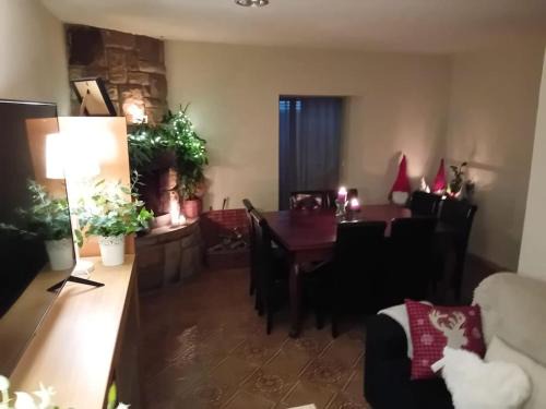 Liano House | Discover Cabarceno y Surf: Family & Pet-Friendly Retreat