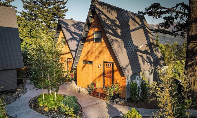 Stevenson Cabin | Cozy A-Frame Cottage with Spa & Pet-Friendly Amenities