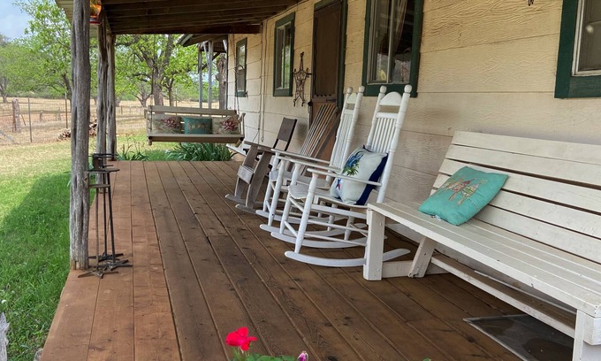 Lometa Cabin | Discover a Cozy Cabin Near Colorado Bend State Park