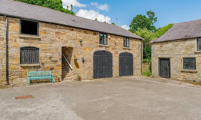 Northop Cottage | Inviting 2-Bedroom Cottage for a Family Escape