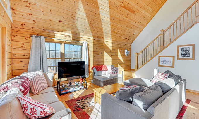 Fleischmanns Cabin | Cabin 4 Mi to Belleayre Mountain: Ski, Hike & Fish