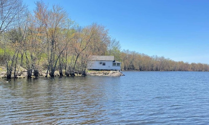 Brier Hill Cabin | Experience Cabin 4: Private Dock & Gorgeous Black Lake Views