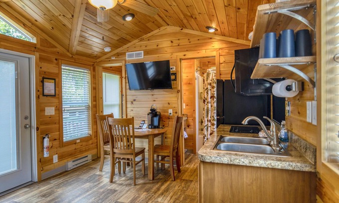 Dickerson Run Cabin | Cabin 5 - Cozy Retreat with River View & Pet-Friendly Amenities