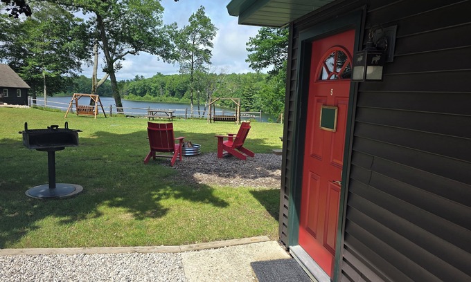 Lake Ann Cabin | Tranquil Cabin #5 at Sleeping Bear Resort with Ocean View