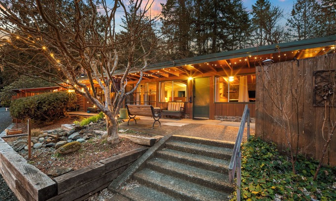 Union Cabin | Cozy Cabin #5: Pet-Friendly Retreat for Your Getaway