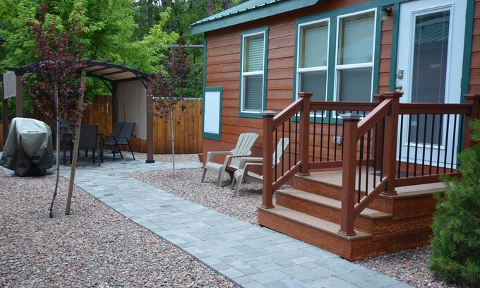 Christopher Creek Cabin | Cozy Cabin #6: Pet-Friendly Retreat Overlooking the Creek