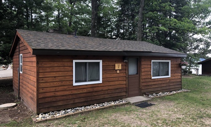 Mayfield Cabin | Experience Cabin 6 on Fife Lake with Stunning Views