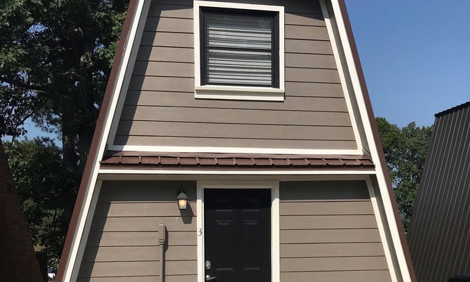 Columbus Cabin | Scenic Cabin 7 with Views of Millwood Lake and Pet-Friendly Perks