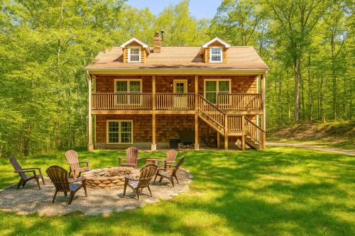 Catskill House | Idyllic Retreat: Cabin at Paradise Lake, Family-Friendly Stay