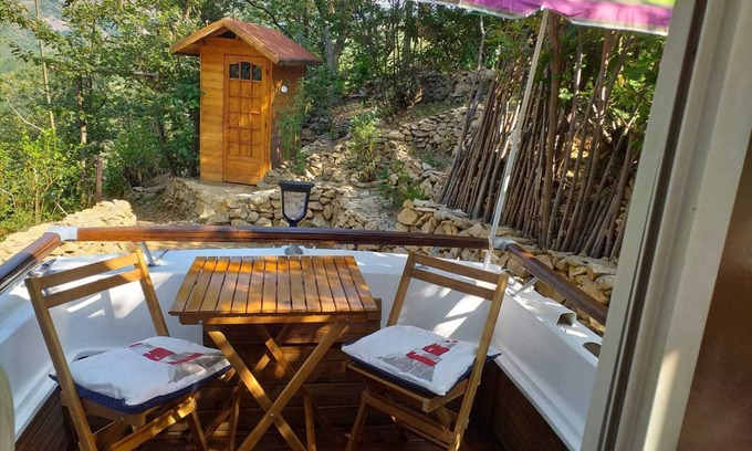 Saint-Julien-du-Gua Boat Rental | Premier Cabin Boat "QUEEN07" with Ocean View & Spa