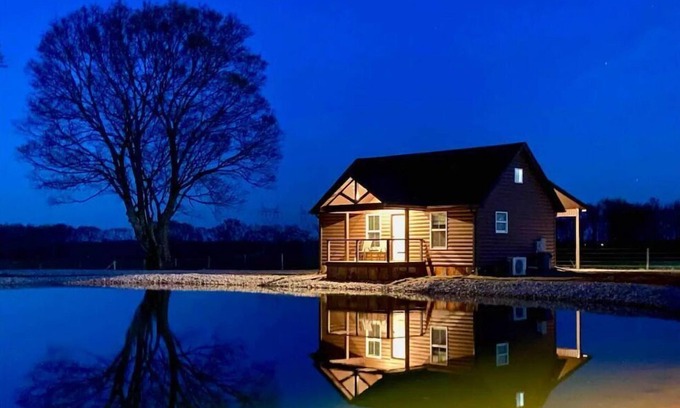 Muscle Shoals Cabin | Tranquil Cabin D by the Pond with Pool & King Bed