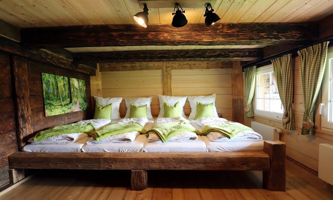 Breitnau Cabin | Cabin 'Ferienhütte Biobetrieb Lippenhof' with Private Terrace and Balcony