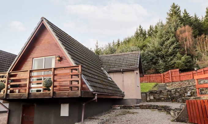 Heights of Achterneed Cottage | Spacious 105 m² Cottage with Kitchen & Pet-Friendly Stay
