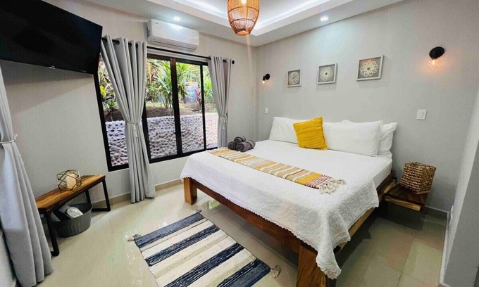 Palma Cabin | Relaxing Cabin in La Fortuna with Pool and Jacuzzi