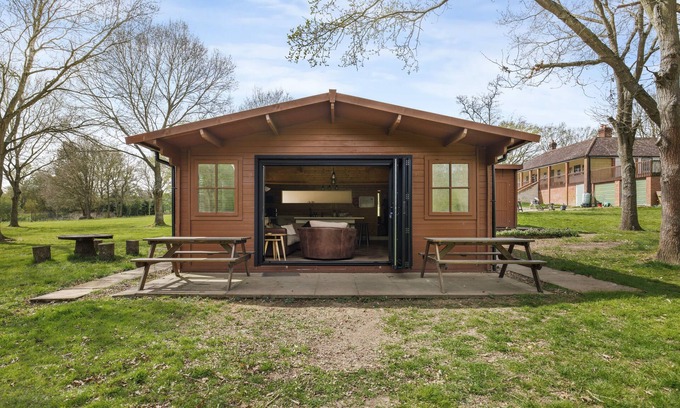 Halstead Cabin | Cozy Cabin in the Countryside with Pet-Friendly Amenities