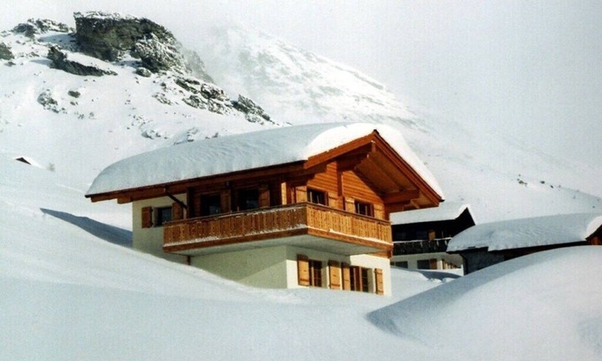 Wiler Ski Chalet | Cabin in Wiler with sauna and Wi-Fi