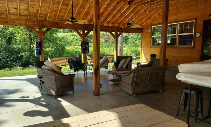 Flag Pond Cabin | Idyllic Cabin by South Indian Creek with Pool & Spa
