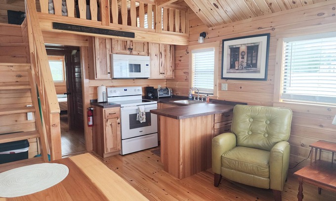 Core Creek Cabin | Fisherman's Paradise: Pet-Friendly Retreat Near Beaufort, NC