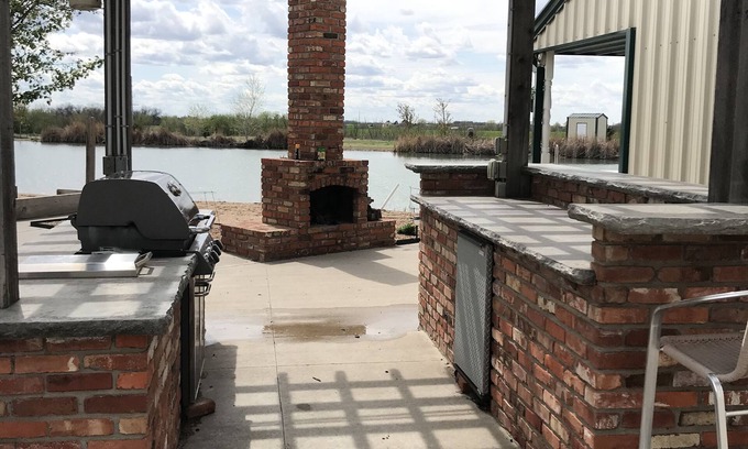 Inman Cabin | Waterfront Cabin: Perfect for Fishermen & Hunters!